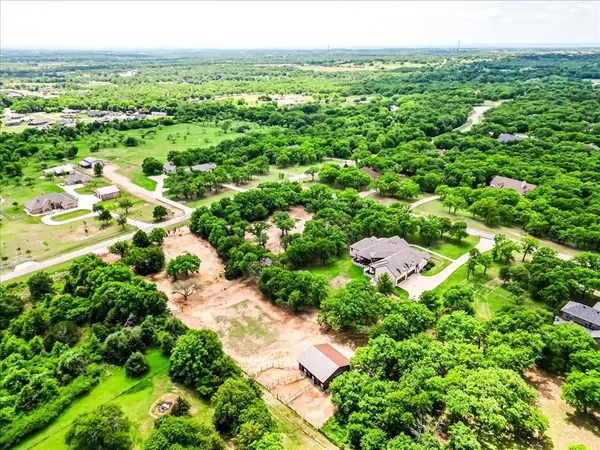 108 McClintock Court, Weatherford, TX 76088