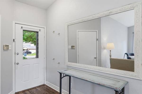 1814 Leafwood Court, Grapevine, TX 76051