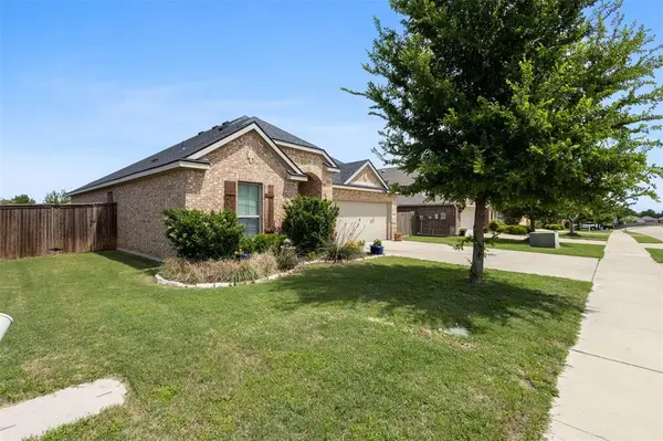 3605 Worthington Drive, Midlothian, TX 76065