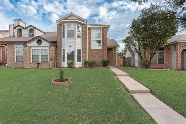 4911 Clover Haven Street, Dallas, TX 75227