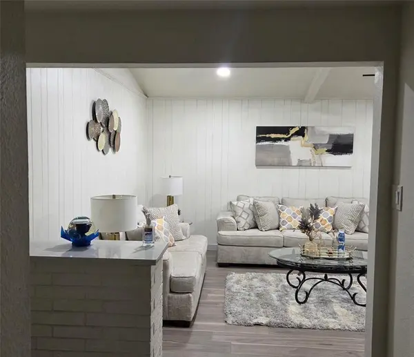 1116 Southwood Drive, Desoto, TX 75115