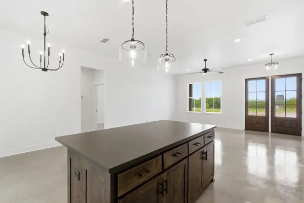 145 Graystone, Weatherford, TX 76088