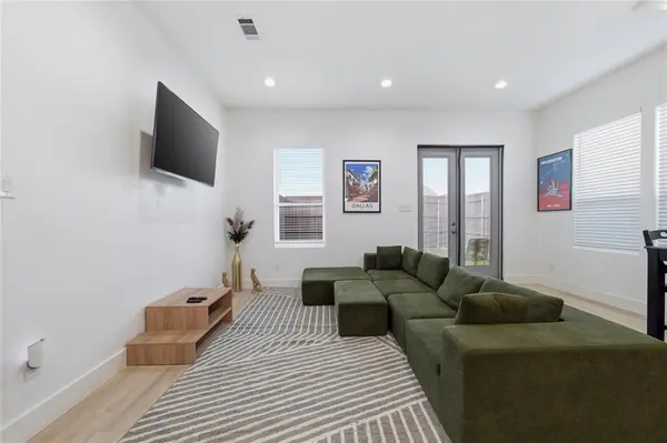 2404 Merlin Street, Dallas, TX 75215