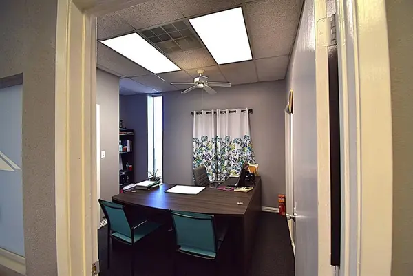 1001 E Cedar Creek Parkway, Seven Points, TX 75143