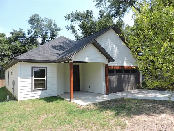 210 Holiday Drive, Gun Barrel City, TX 75156