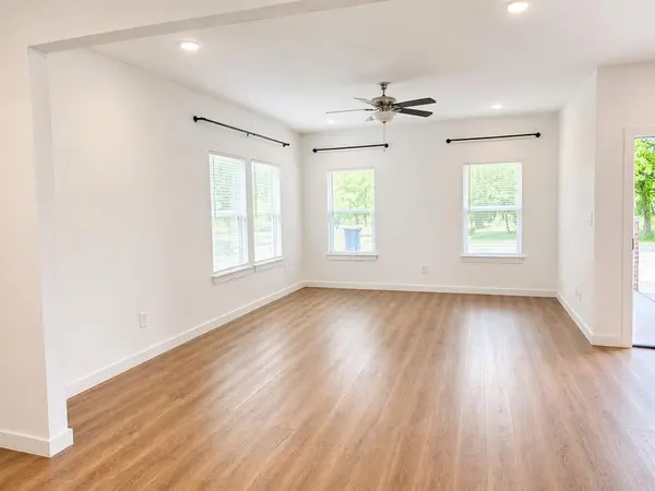 907 Hemphill Street, Greenville, TX 75401