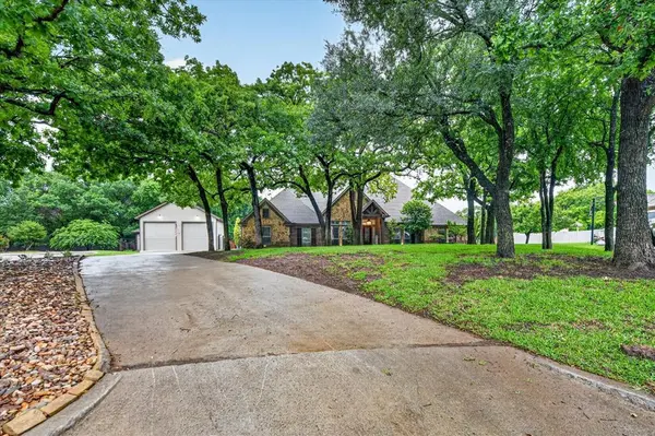 1005 Meadow Lark Lane, Weatherford, TX 76087
