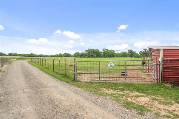 501 Private Road 5120, Fruitvale, TX 75127