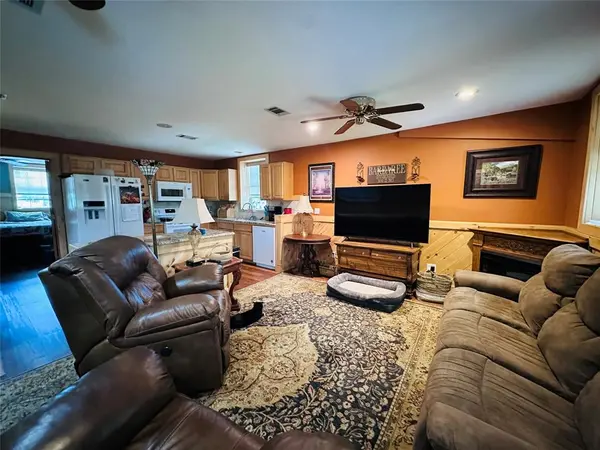 6494 Clear Creek Road, Mabank, TX 75156