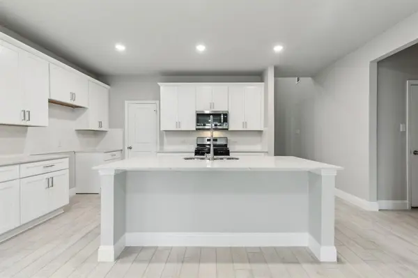 527 Cayman Cove, Seagoville, TX 75159