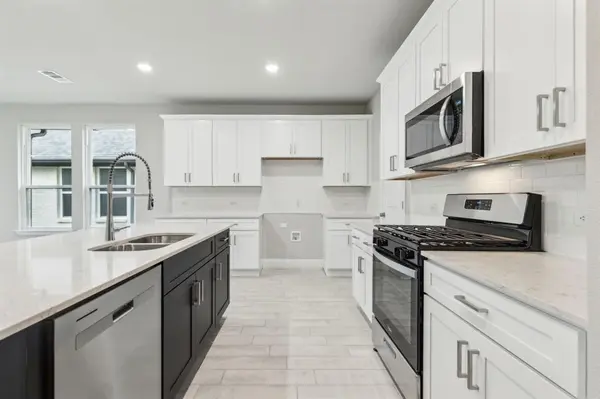 527 Cayman Cove, Seagoville, TX 75159