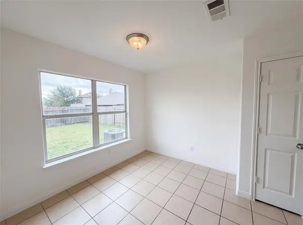 657 Handle Drive, Crowley, TX 76036