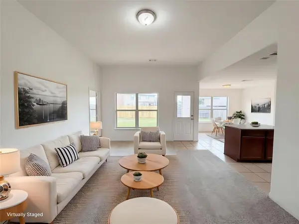 657 Handle Drive, Crowley, TX 76036