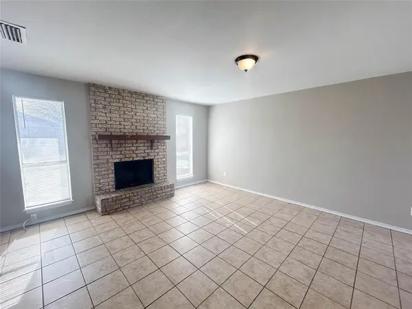 1401 Old Bardwell Road #B, Ennis, TX 75119