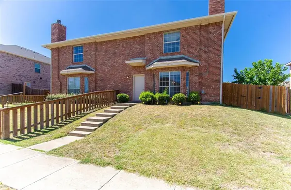 1953 Timber Oaks Drive, Garland, TX 75040