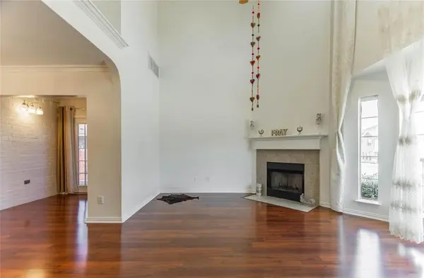 1953 Timber Oaks Drive, Garland, TX 75040