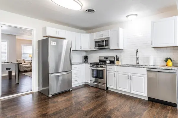 2134 Fenwick Drive, Dallas, TX 75228