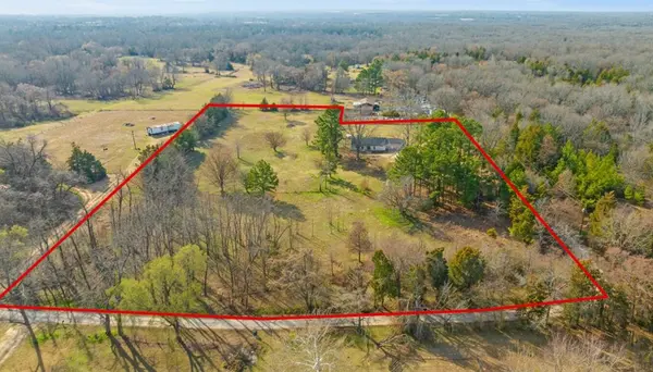 247 County Road 45480, Paris, TX 75462