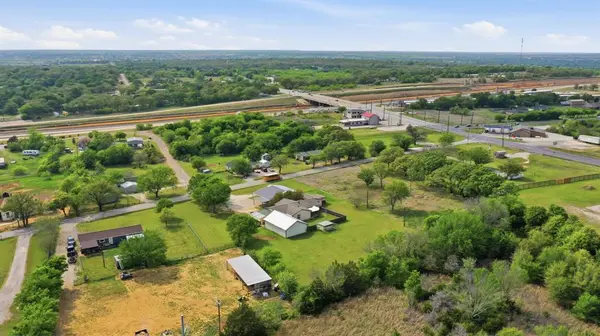 6700 County Road 1022, Joshua, TX 76058