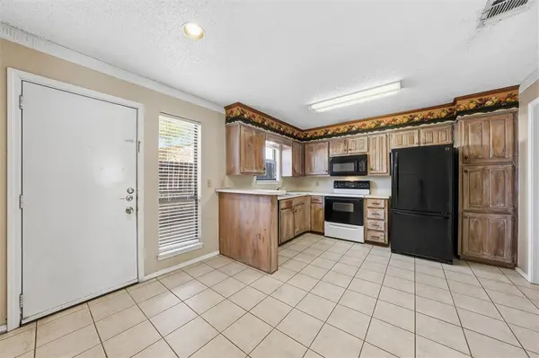 1371 S 11th Street, Waco, TX 76706