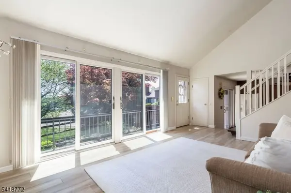 23 Bloomingdale Dr #1C, Hillsborough Twp., NJ 08844