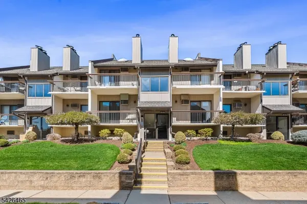 302 Hackensack St #806, Wood-ridge Boro, NJ 07075