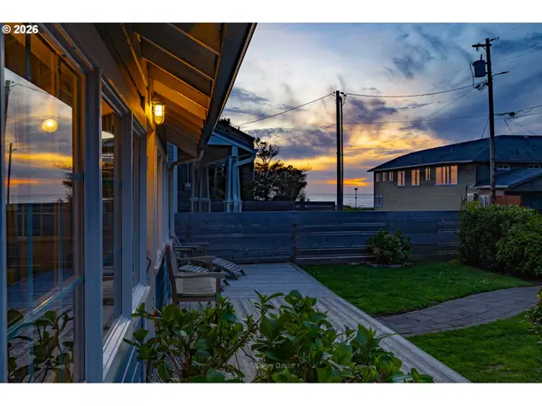 56 IDAHO AVE, Manzanita, OR 97130