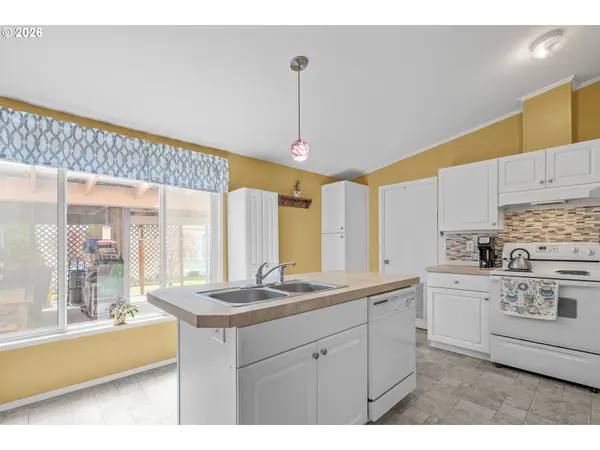 1230 SW EMMA DR, Mc Minnville, OR 97128