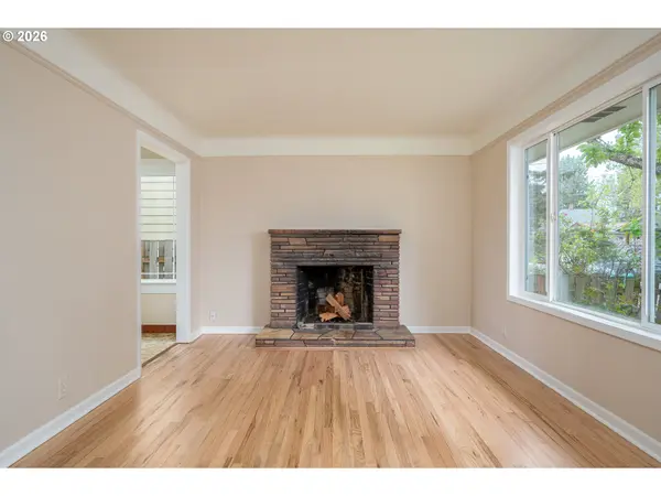 3558 SE 67TH AVE, Portland, OR 97206