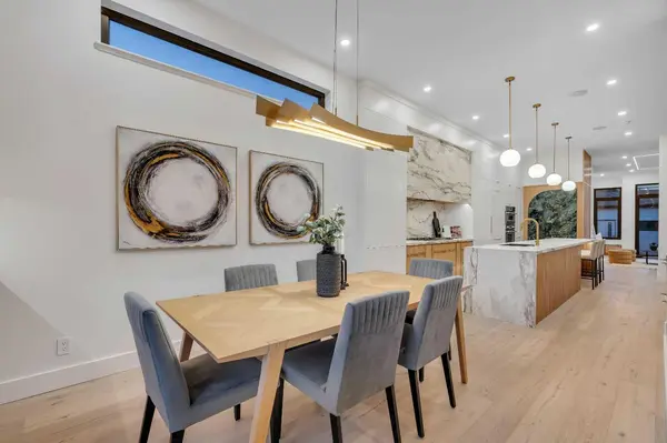 2008 8 AVE SE, Calgary, AB T2G 0N7