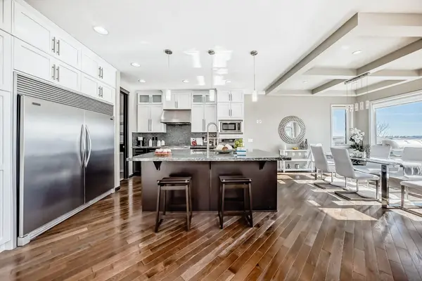 204 Sage Valley Close NW, Calgary, AB T3R 0E1