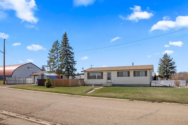 335 1st, Irricana, AB T0M1B0