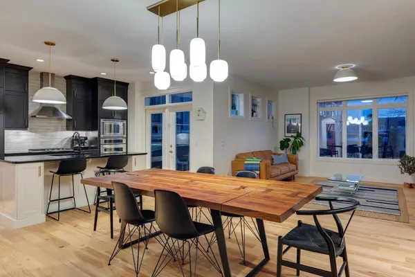 29 Aspenshire CRES SW, Calgary, AB T3H0R4