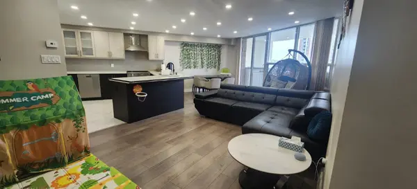 60 Pavane Link WAY #1411, Toronto C11, ON M3C 1A1