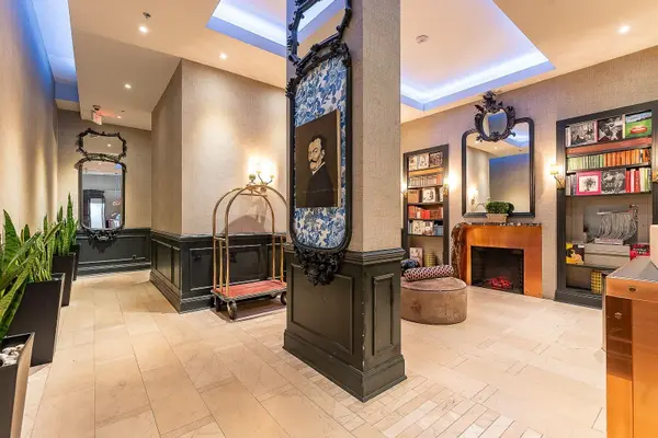 375 King ST W #1605, Toronto C01, ON M5V 1K1