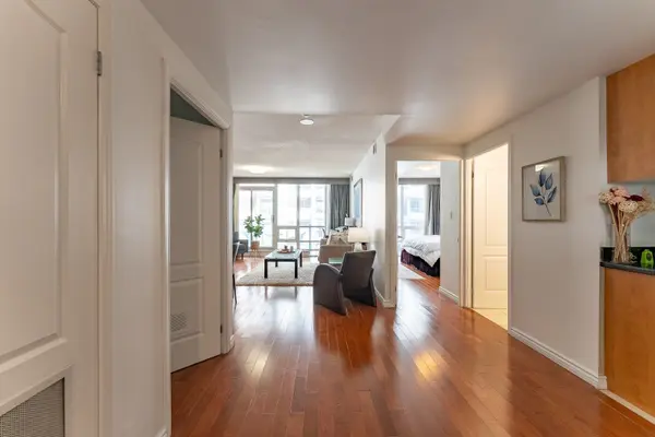 263 Wellington ST W #703, Toronto C01, ON M5V 3E6