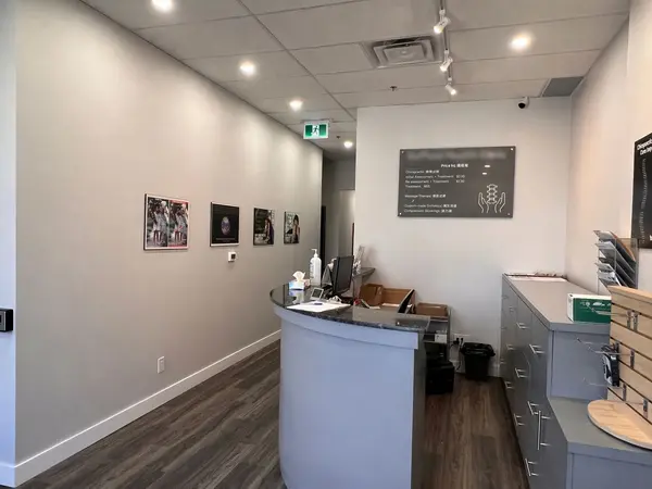 250 Cochrane DR #6, Markham, ON L3R 8E5