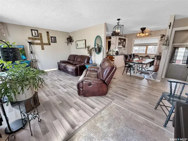 290 Burke CRESCENT, Swift Current, SK S9H 4H6