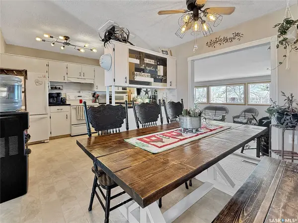 290 Burke CRESCENT, Swift Current, SK S9H 4H6