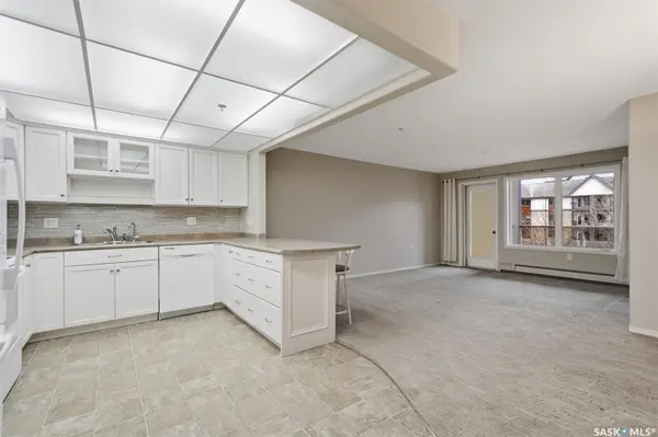 1622A Acadia DRIVE #304, Saskatoon, SK S7H 5H7