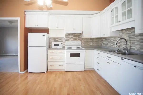 215 Lowe ROAD #411, Saskatoon, SK S7S 1N1