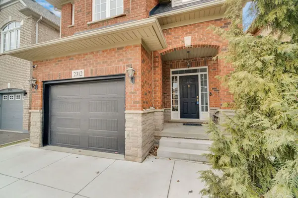 2312 Foxfield RD, Oakville, ON L6M 4C9