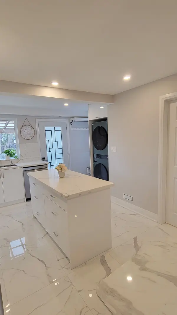 1087 Albertson CRES #Main Floor, Mississauga, ON L5H 3C6