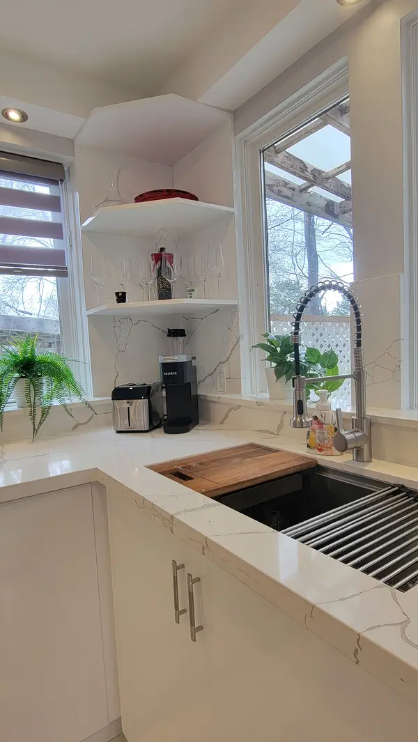 1087 Albertson CRES #Main Floor, Mississauga, ON L5H 3C6