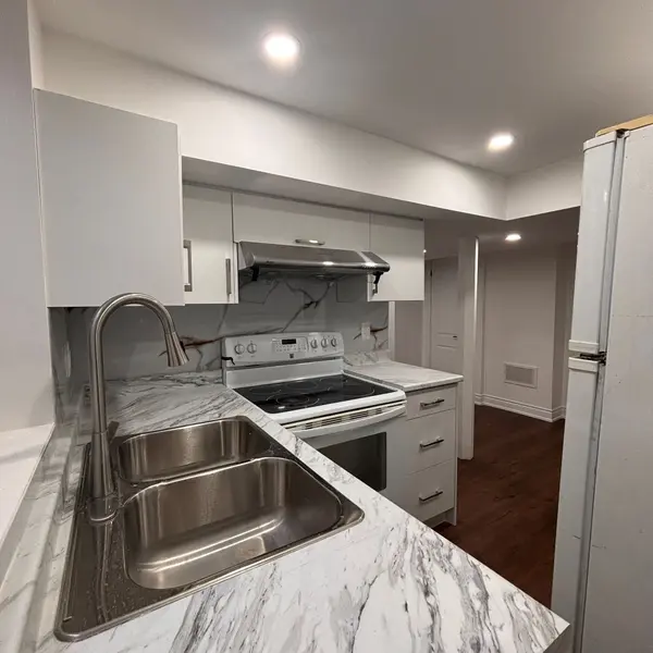 12 Holmstead CT #Bsmt, Brampton, ON L6S 1R9