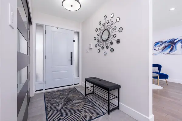 4 Chipper CT, Halton Hills, ON L7G 1L3