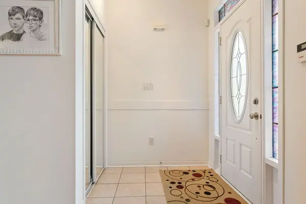 1211 Barr CRES, Milton, ON L9T 6X6