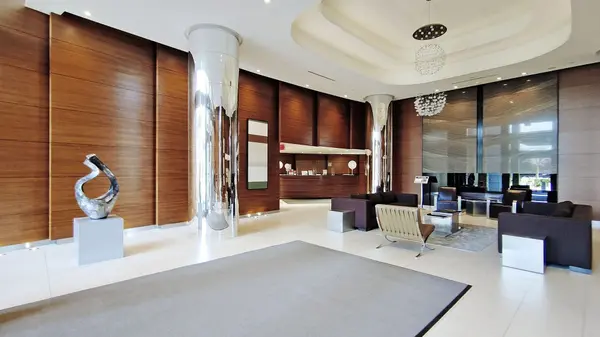 9 Valhalla Inn RD #1304, Toronto W08, ON M9B 0B2