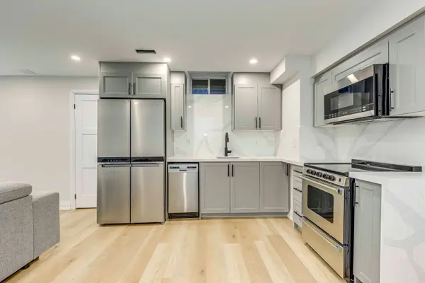 13 Franmar RD #LOWER UNIT, Brampton, ON L6X 0W3