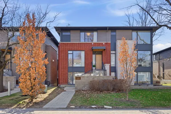 526 Edison AVE, Carlingwood - Westboro And Area, ON K2A 3Y5